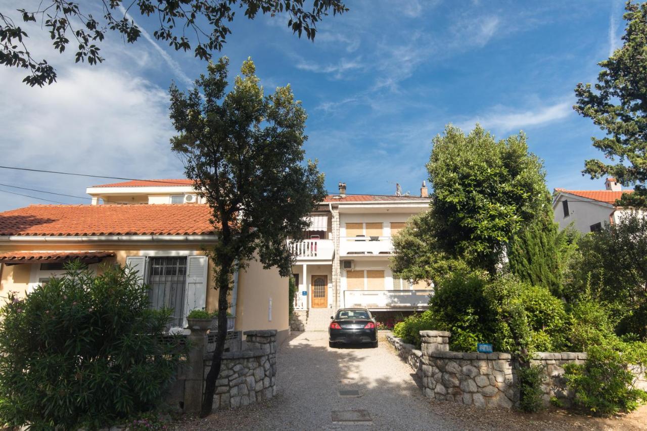 Apartments Mirjana * Central Location And Close To Beach Punat Dış mekan fotoğraf