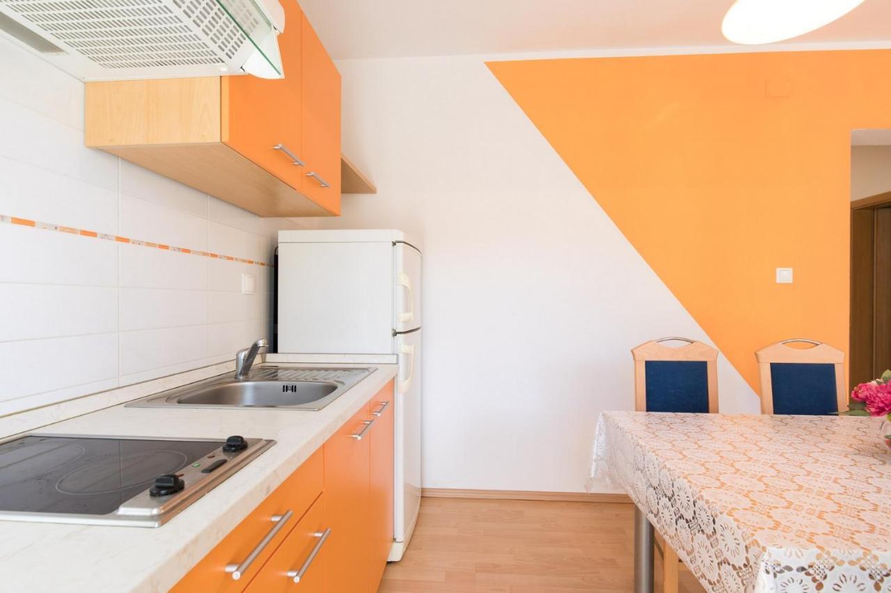 Apartments Mirjana * Central Location And Close To Beach Punat Dış mekan fotoğraf
