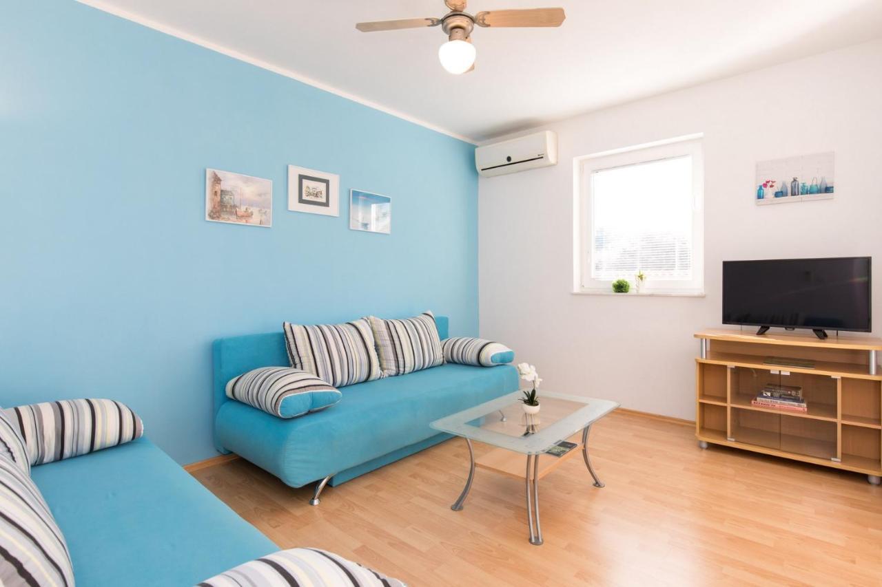 Apartments Mirjana * Central Location And Close To Beach Punat Dış mekan fotoğraf