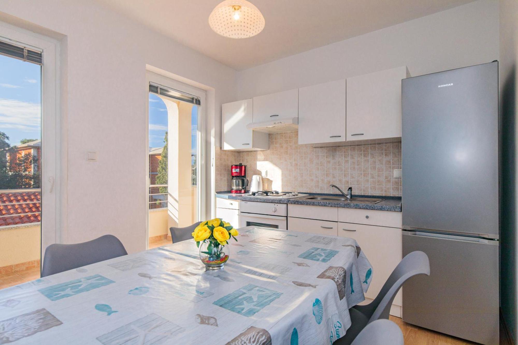 Apartments Mirjana * Central Location And Close To Beach Punat Dış mekan fotoğraf